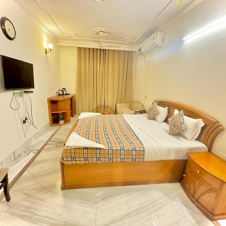 Hotel Pablas International, New Delhi, Near Metro Kültér fotó