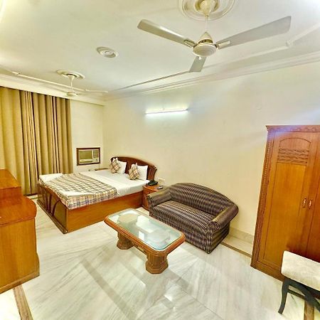 Hotel Pablas International, New Delhi, Near Metro Kültér fotó