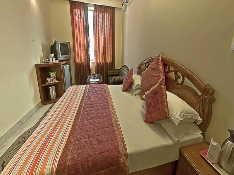 Hotel Pablas International, New Delhi, Near Metro Kültér fotó