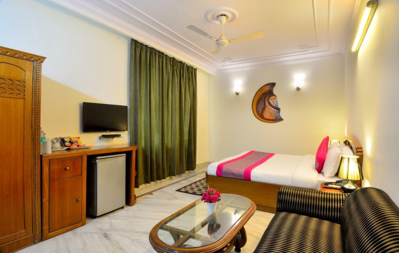Hotel Pablas International, New Delhi, Near Metro Kültér fotó