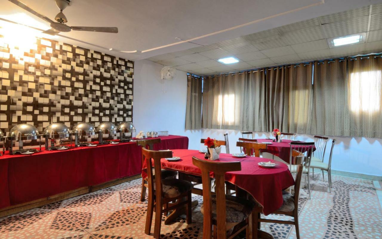 Hotel Pablas International, New Delhi, Near Metro Kültér fotó