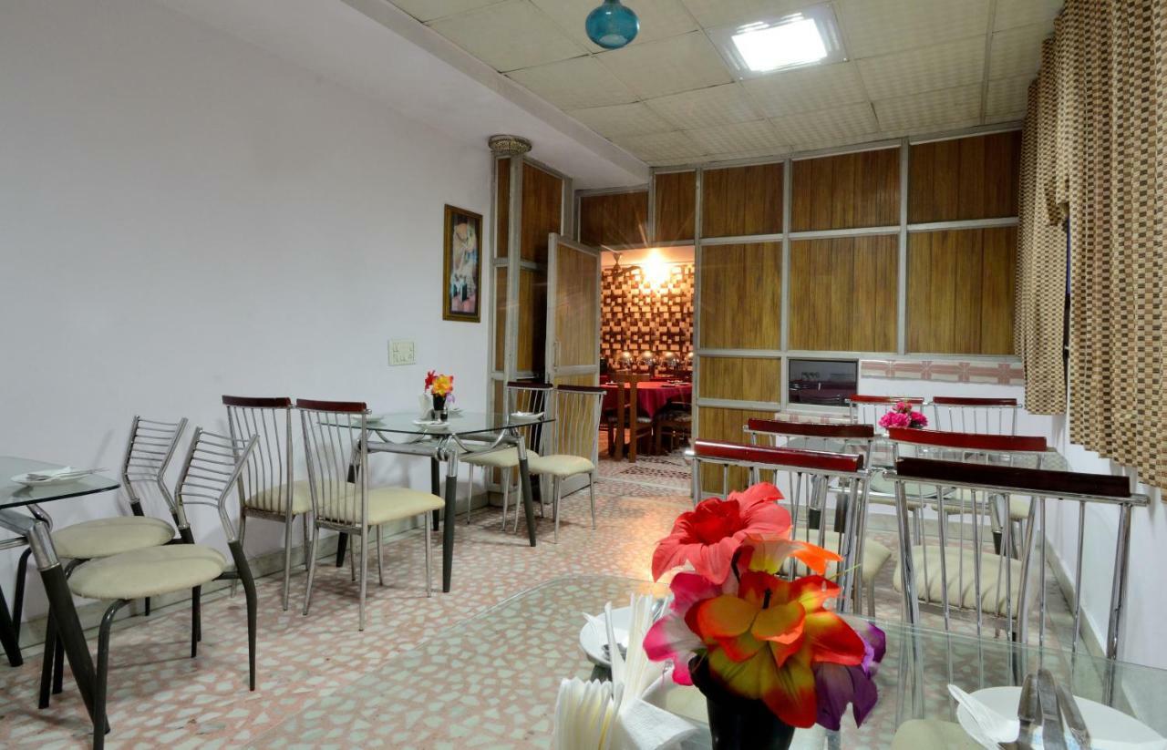 Hotel Pablas International, New Delhi, Near Metro Kültér fotó